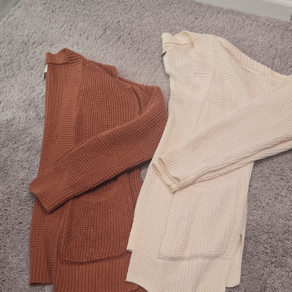 Universal Thread Women's Cardigan Set - Cream and Brown